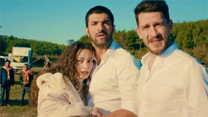 Engin Akyürek, Neslihan Atagül ve Uraz Kaygılaroğlu'nu yok saydı!