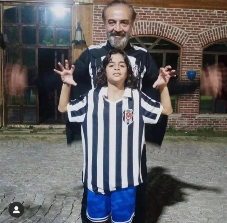 Beşiktaşlı ünlü isimlerin şampiyonluk sevinci