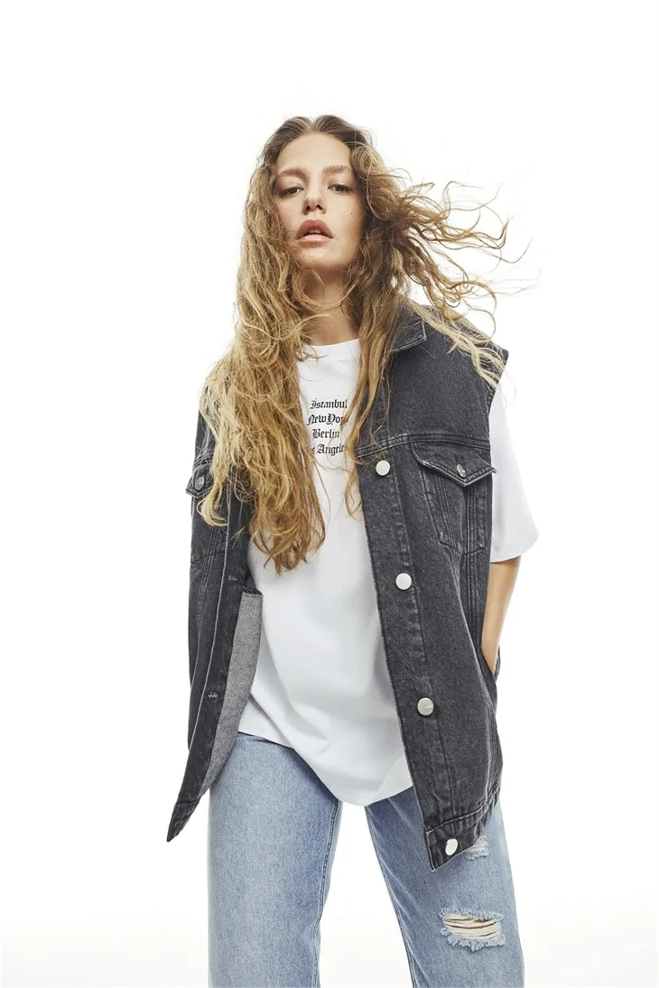 Serenay Sarıkaya'nın 'reklam' pozları!
