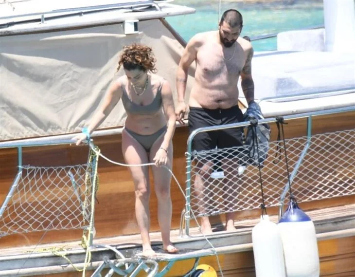 Demet Özdemir ve Oğuzhan Koç'un aşk teknesi!