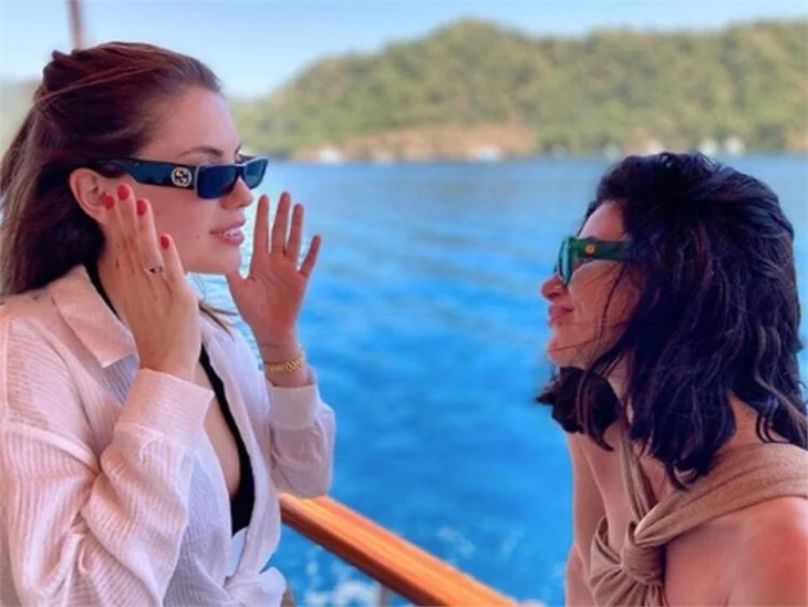 'Yasak Elma'nın oyuncuları tatil sezonunu açtı!