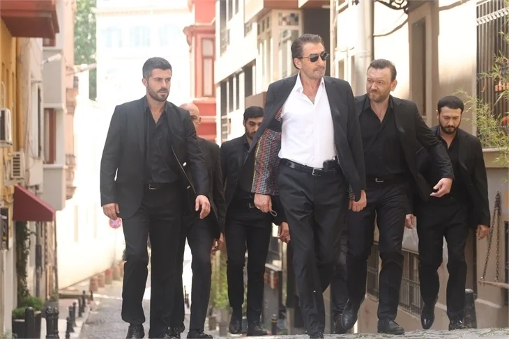 'Kırmızı Oda' Cuma gününün en çok izlenen yapımı oldu!