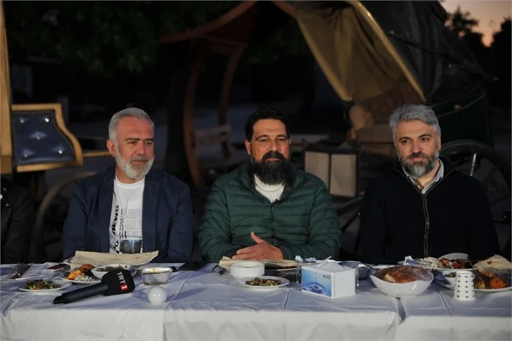 Payitaht Abdülhamid'in final yemeğinde duygusal anlar...