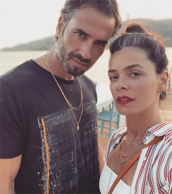 Özge Özpirinçci ile Burak Yamantürk'ün bebeklerinin cinsiyeti belli oldu!