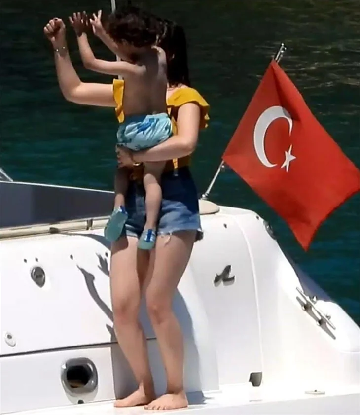 Gökçe Akyıldız'ın Bodrum keyfi