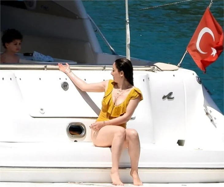 Gökçe Akyıldız'ın Bodrum keyfi