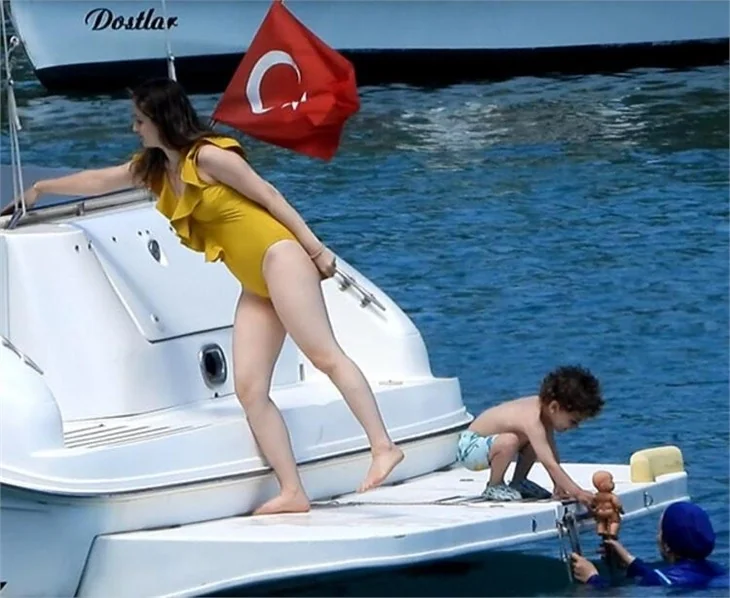 Gökçe Akyıldız'ın Bodrum keyfi