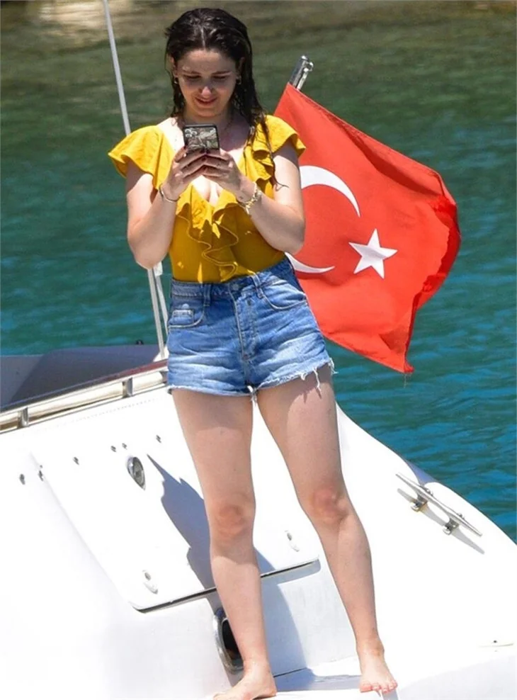 Gökçe Akyıldız'ın Bodrum keyfi