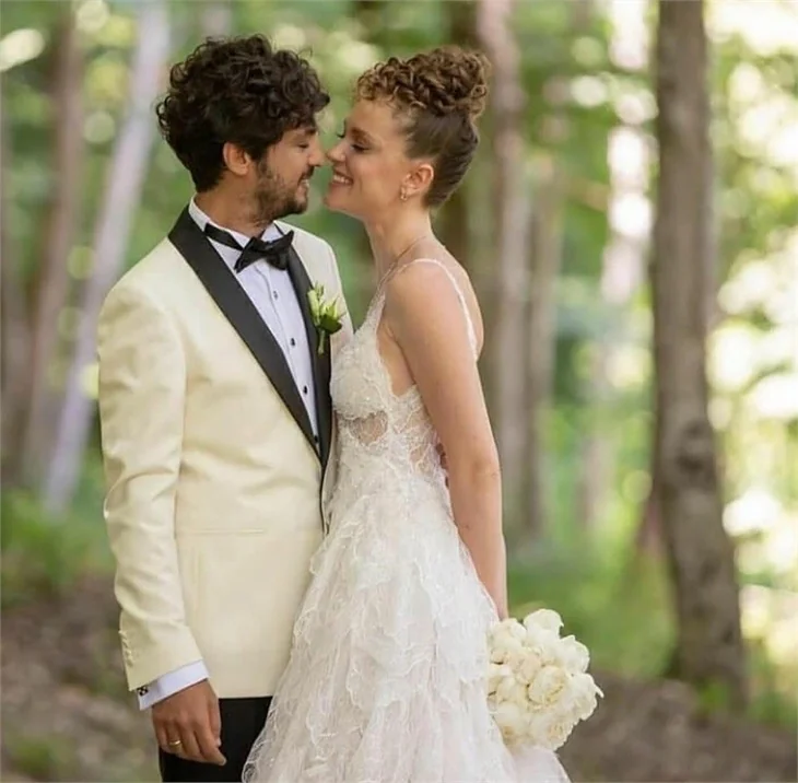 Taner Ölmez ve Ece Çeşmioğlu masalsı bir düğünle evlendi