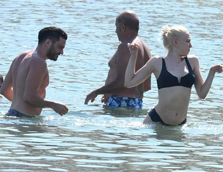 İlyas Yalçıntaş sevgilisiyle Bodrum tatilinde