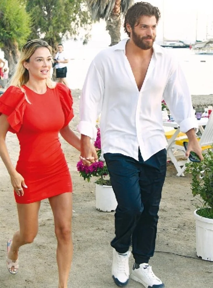Can Yaman sevgilisini ailesiyle tanıştırdı! Görünmez kaza!
