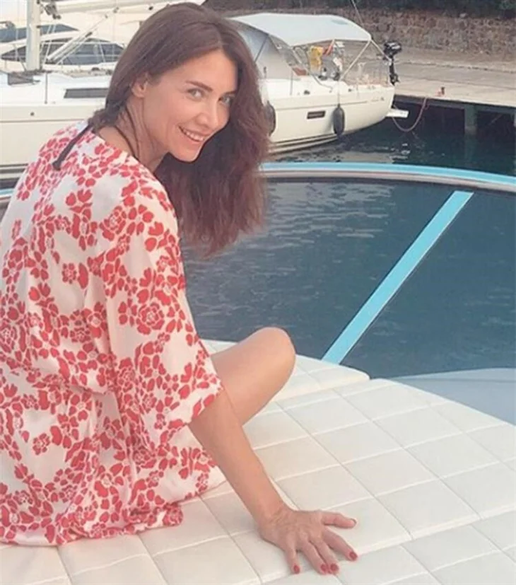 Nefise Karatay'ın tatil pozları olay oldu!