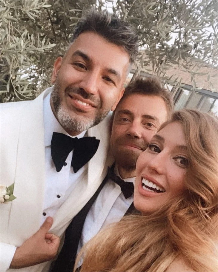 Zeynep Bastık ve Tolga Akış'ın düğün törenine ünlü akını!