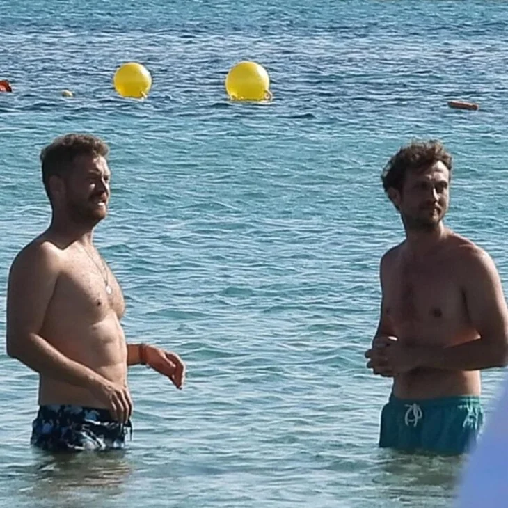 Aras Bulut İynemli'nin morali bozuk!