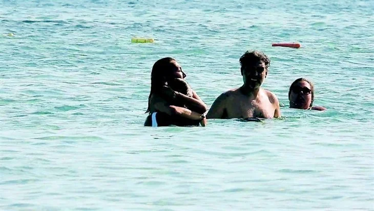 'Sadakatsiz'in Volkan'ı Caner Cindoruk'un Çeşme tatili