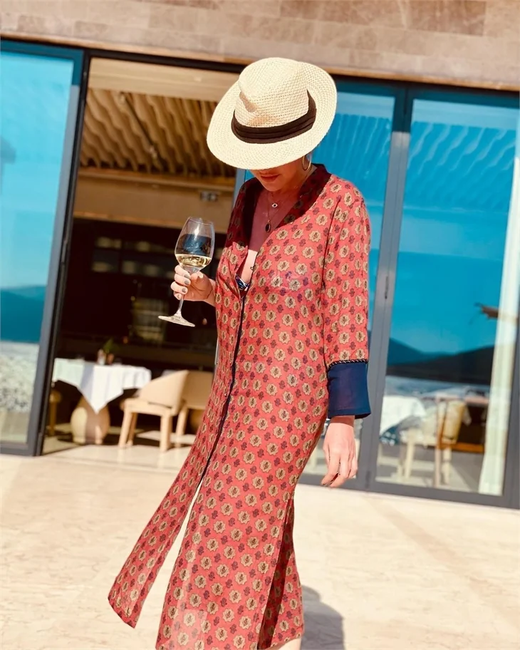 Hadise'den tatil pozları...