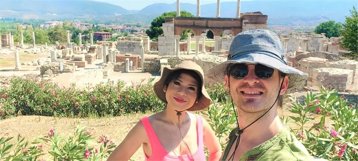 Tatilde görüntülenen Aydilge: "Vücudumu değil, aklımı güneşlendiriyorum"