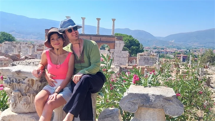 Tatilde görüntülenen Aydilge: "Vücudumu değil, aklımı güneşlendiriyorum"