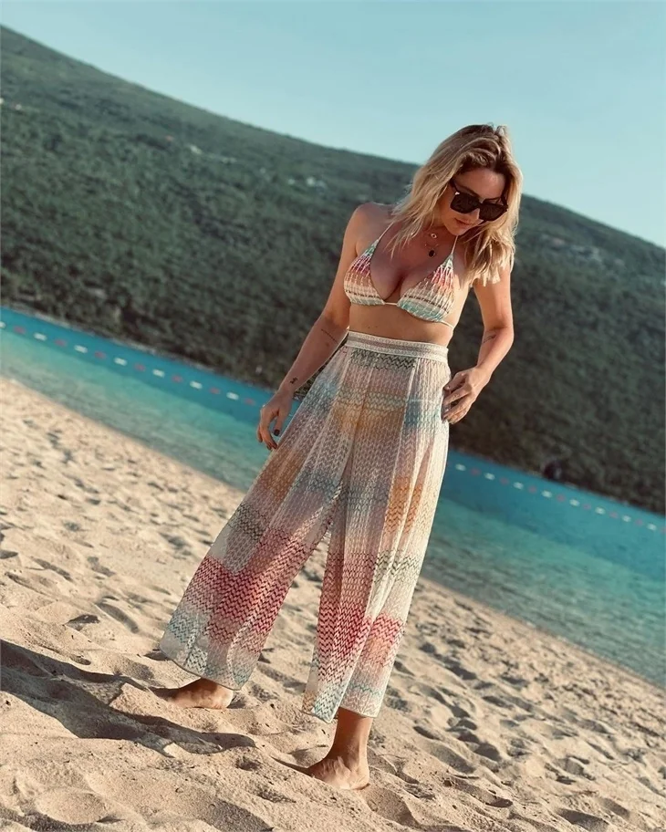 Hadise'den peş peşe yeni tatil pozları!