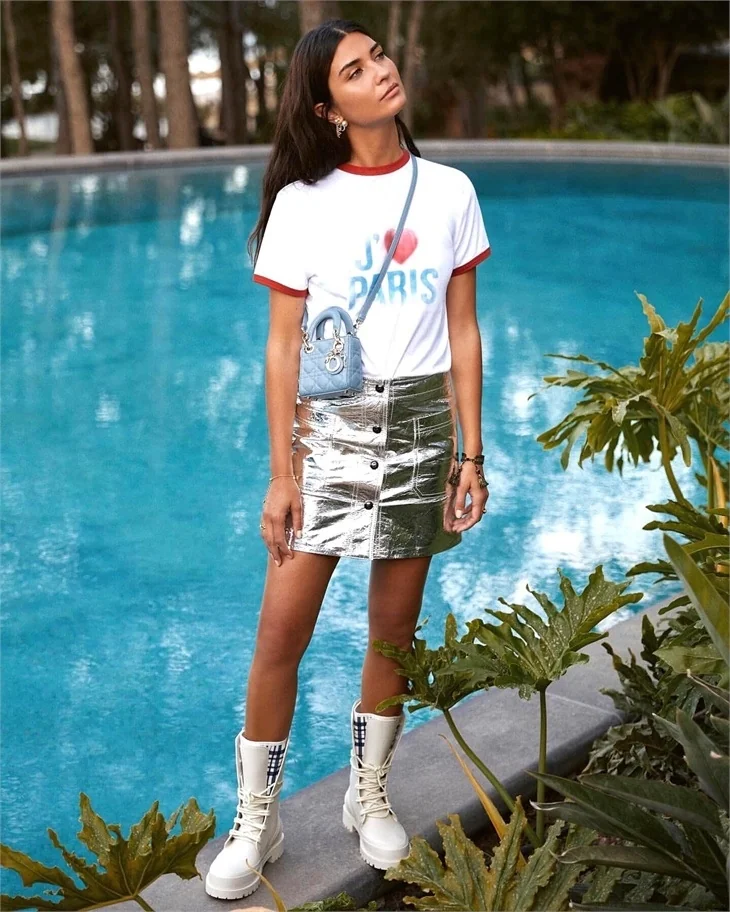 Tuba Büyüküstün Rusya’nın reklam yüzü
