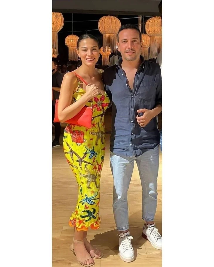 Demet Özdemir'in 14 bin 863 TL'lik elbisesi rüküş bulundu
