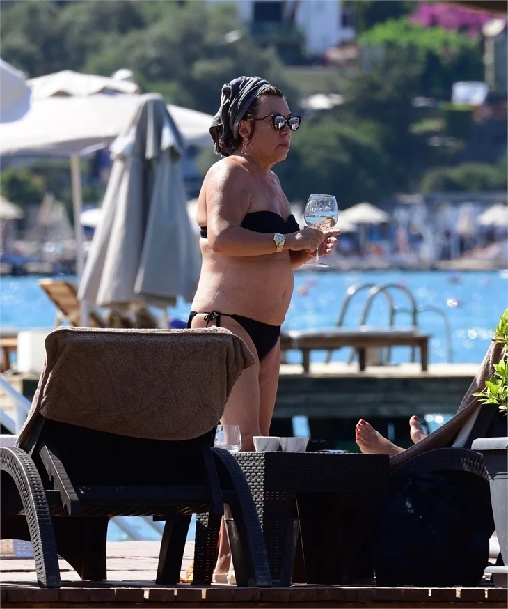 Oya Başar'ın Bodrum tatili!