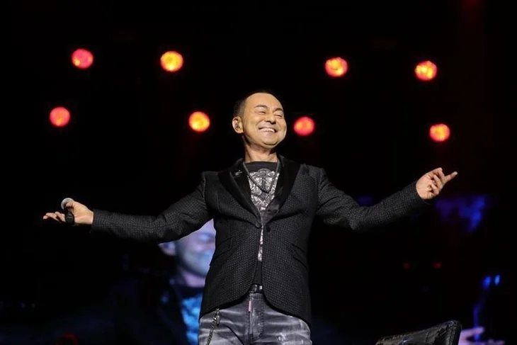 Serdar Ortaç tepki gösterdi: Cebime giren her kuruş eski hanıma gidiyor
