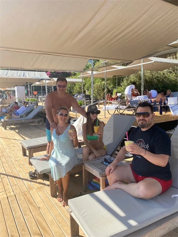 Şarkıcı Yaşar'dan tatil molası!