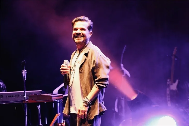 Kenan Doğulu'dan Bodrum'da müzik şöleni!