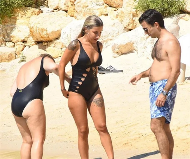 İrem Derici'nin yırtık krizi