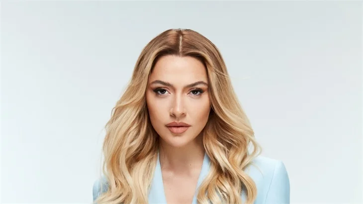 Hadise'den 1.5 milyon TL'lik anlaşma!