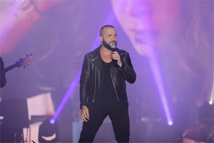 Berkay'dan 'Ele İnat' şarkılar...