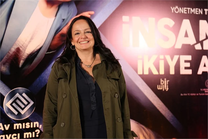 ‘İnsanlar İkiye Ayrılır’ın galasına ünlü akını!