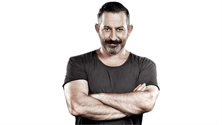 Cem Yılmaz uyardı: "Benim böyle bir huyum yok!"