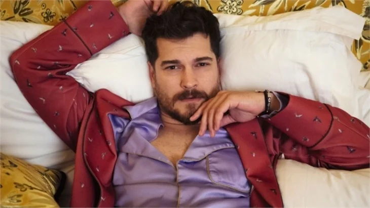 Çağatay Ulusoy'un yeni dizisi belli oldu!