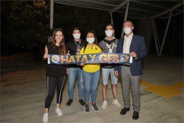 Maçı birlikte izlediler!