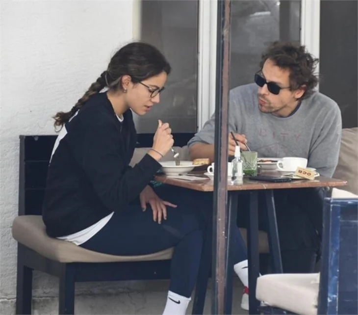 Metin Akdülger ve Cansu Akın ilk kez görüntülendi