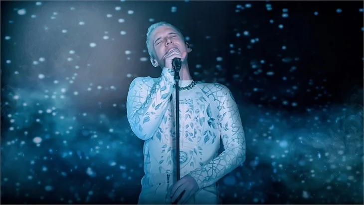 Sosyal medyada gündem olan Edis’in dünyası ‘Starlight’ yayına girdi!