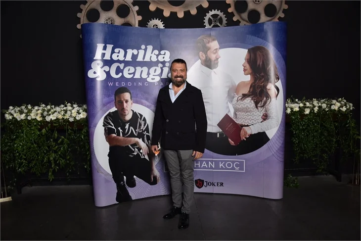 Ünlü isimlerin katıldığı düğüne eğlencesi...