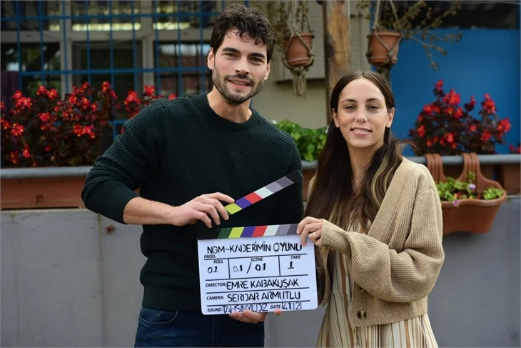 Öykü Karayel ve Akın Akınözü ilk set fotoğrafı