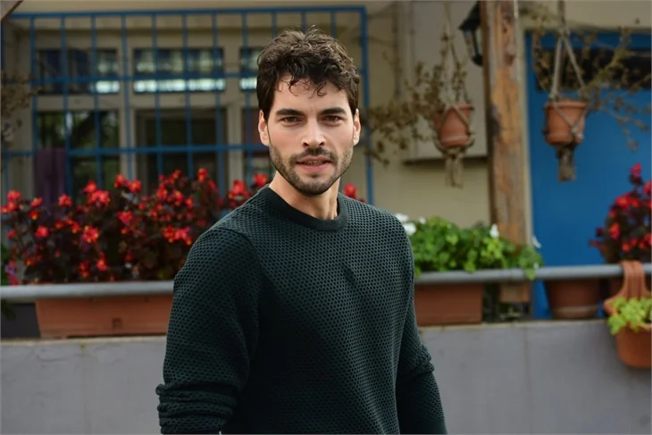 Öykü Karayel ve Akın Akınözü ilk set fotoğrafı