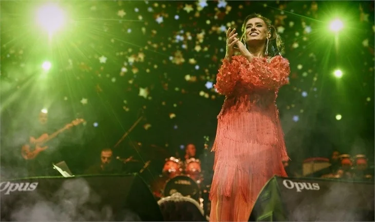 Yıldız Tilbe'den Harbiye'de unutulmaz konser