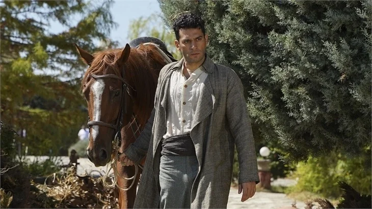 "Aziz"in afişi yayınlandı!