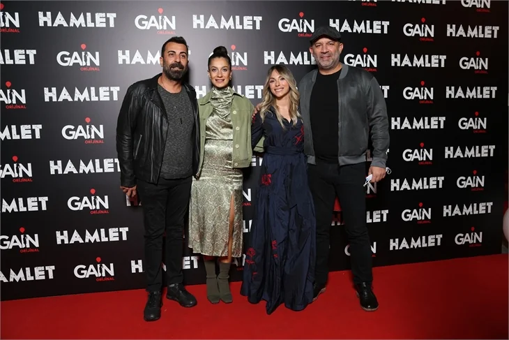 “Hamlet”in galasına yıldız yağdı!