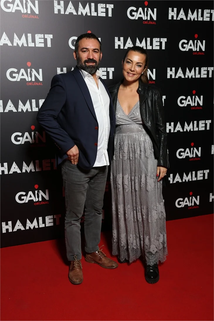 “Hamlet”in galasına yıldız yağdı!