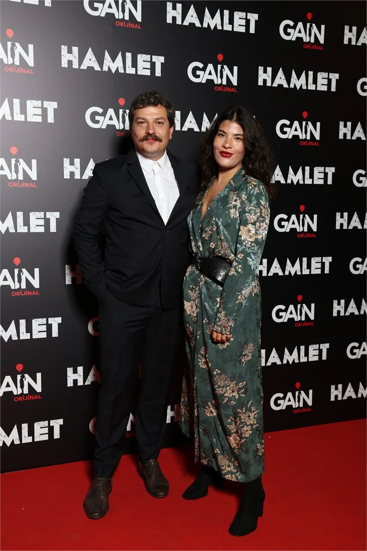 “Hamlet”in galasına yıldız yağdı!
