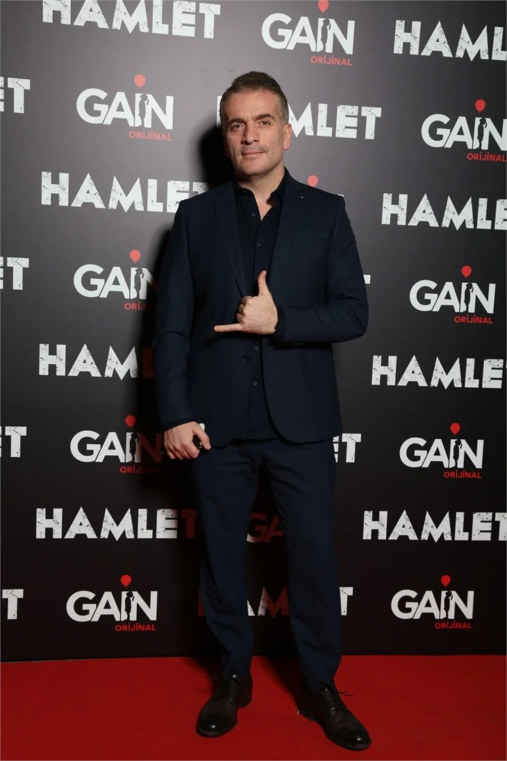 “Hamlet”in galasına yıldız yağdı!