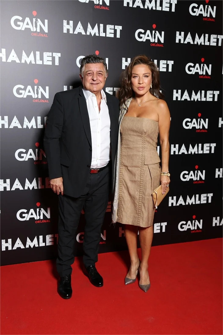 “Hamlet”in galasına yıldız yağdı!