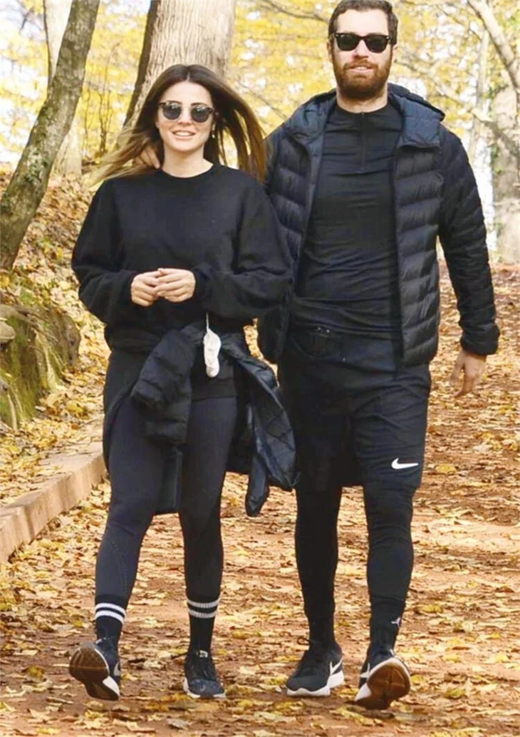 Oğulcan Engin'den ayrılan Ezgi Eyüboğlu aşkı Kerim Çarmıklı'da buldu...
