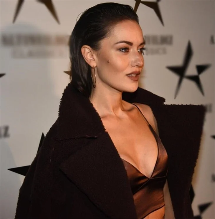 Fahriye Evcen'den dadı açıklaması!